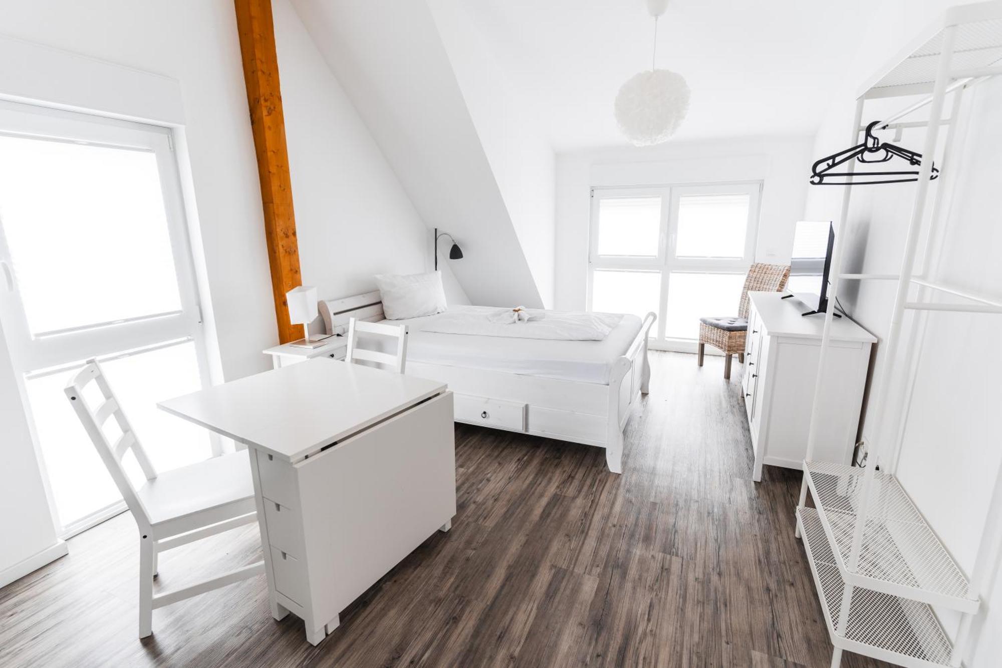 Hotel Apartments Restaurant Cala Luna Marburg Экстерьер фото