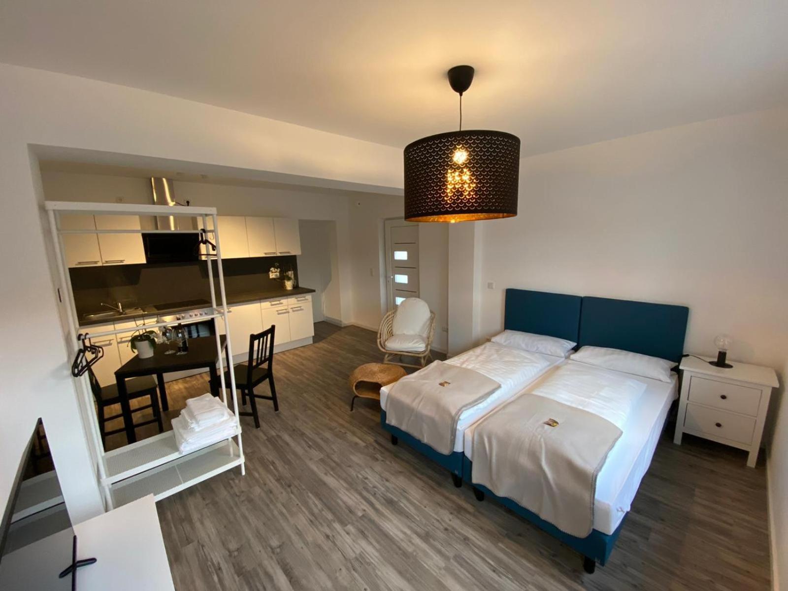 Hotel Apartments Restaurant Cala Luna Marburg Экстерьер фото